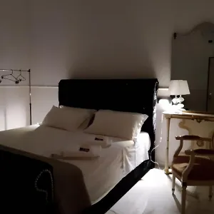 Palazzo Novecento Centro Storico , Lecco Italia