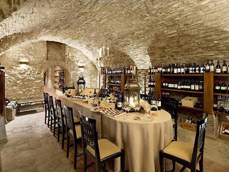 Unahotels Palazzo Mannaioni Toscana مونتايون