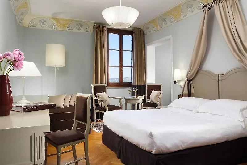 Unahotels Palazzo Mannaioni Toscana مونتايون